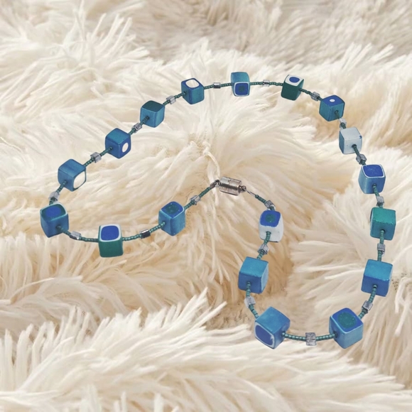 .🌲10/$20.  Blue Squares Necklace - Picture 2 of 5